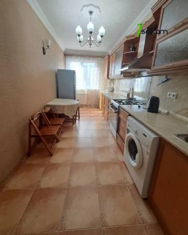 2 սենյականոց բնակարան Եզնիկ Կողբացու փողոցում, 80 ք.մ., եվրովերանորոգված