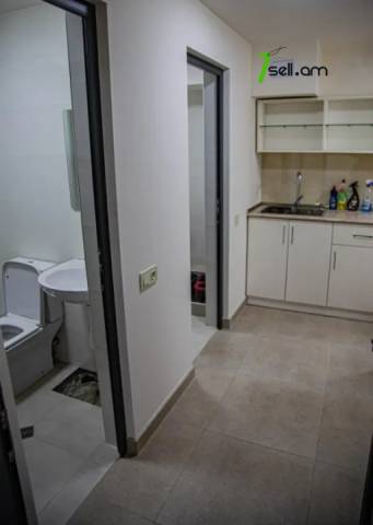 Բազմաֆունկցիոնալ գույք Բագրատունյաց պողոտայում Շենգավիթում, 190 ք.մ.