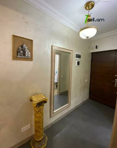 2 սենյականոց բնակարան Գրիբոյեդով փողոցում, 56 ք.մ., 2/5 հարկ, բարձր առաստաղներ, եվրովերանորոգված
