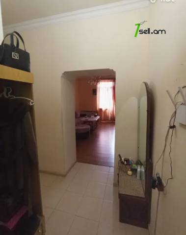 3 սենյականոց բնակարան Նիկողայոս Տիգրանյան փողոցում, 68 ք.մ., 2/5 հարկ, բարձր առաստաղներ