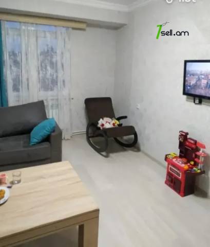 2 սենյականոց բնակարան Տիգրան Պետրոսյան փողոցում, 70 ք.մ., 12/16 հարկ, կապիտալ վերանորոգված