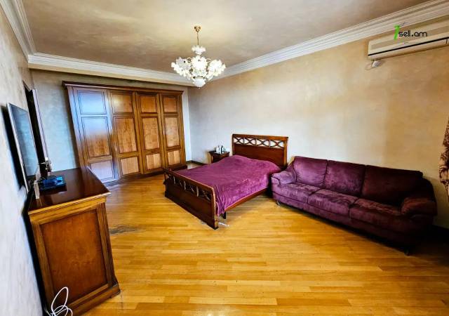 Երեք հարկանի քարե տուն Քեռու փողոցում Արաբկիրում, 1600 ք.մ., 3+ սանհանգույց, կապիտալ վերանորոգված