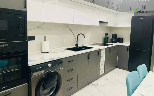 4 սենյականոց բնակարան նորակառույց շենքում Նիկողայոս Ադոնցի փողոցում, 123 ք.մ., 6/8 հարկ