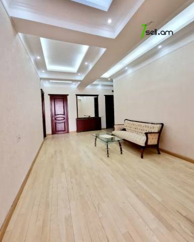 3 սենյականոց բնակարան նորակառույց շենքում Ամիրյան փողոցում, 125 ք.մ., 7/13 հարկ, 2 սանհանգույց