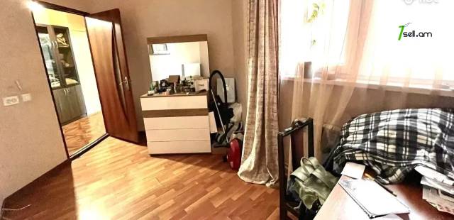 3 սենյականոց բնակարան Գալշոյան փողոցում, 71 քմ, 12/16 հարկ, կապիտալ վերանորոգված