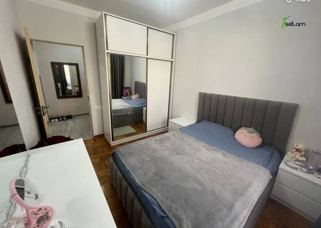 4 սենյականոց բնակարան, Ավան-Առինջ 2-րդ միկրոշրջան, 90 քմ, 7/9 հարկ, եվրովերանորոգված