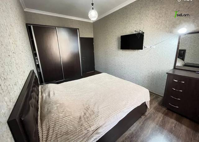 2 սենյականոց բնակարան նորակառույց շենքում Եկմալյան փողոցում, 60 ք.մ., բարձր առաստաղներ, 8/18 հարկ