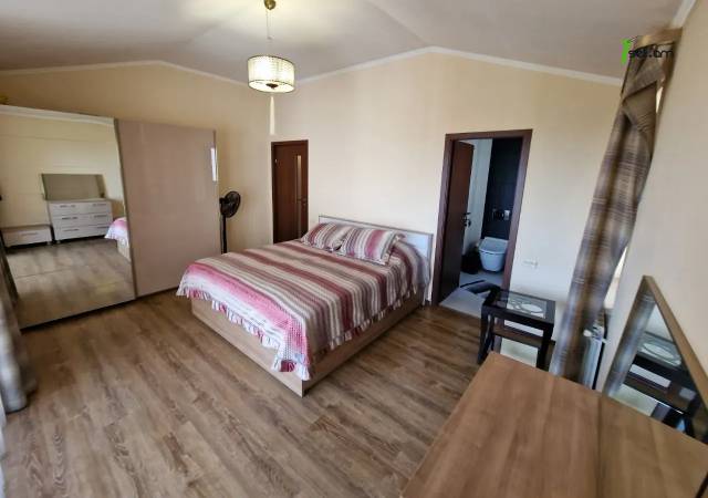 Ընդարձակ 5 սենյականոց բնակարան նորակառույց շենքում Անտառային փողոցում, 338 քմ, 3+ սանհանգույց