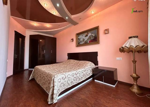 Ընդարձակ 3 սենյականոց բնակարան նորակառույց շենքում Նաիրի Զարյան փողոցում, 180 քմ, 12/16 հարկ