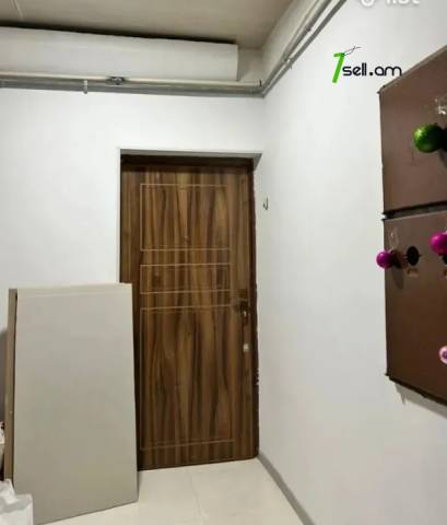 3 սենյականոց բնակարան Զաքարիա Քանաքեռցու փողոցում, 75 ք.մ., եվրովերանորոգված