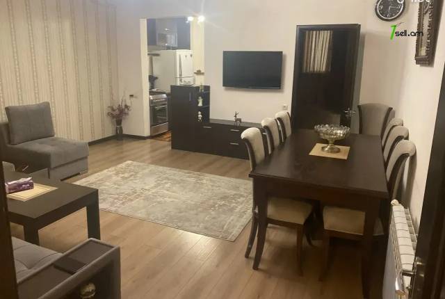 2 սենյականոց բնակարան, Նորաշեն թաղամաս, 52 քմ, 7/16 հարկ, կապիտալ վերանորոգված