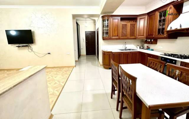 3 սենյականոց բնակարան նորակառույց շենքում Վերին Անտառային փողոցում, 97 քմ, 5/7 հարկ, 2 սանհանգույց