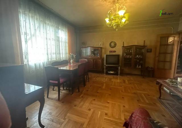 2 սենյականոց բնակարան Նալբանդյան փողոցում, 81 ք.մ., 8/10 հարկ