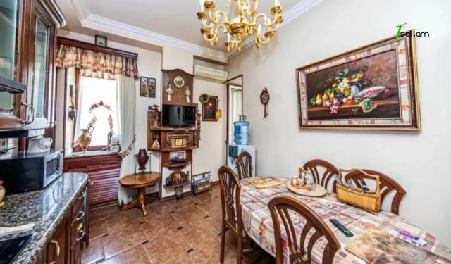 5 սենյականոց բնակարան նորակառույց շենքում Պուշկինի փողոցում, 200 քմ, 5/9 հարկ, 3+ սանհանգույց