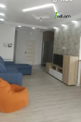 3 սենյականոց բնակարան նորակառույց շենքում Էրեբունու փողոցում, 80 ք.մ., բարձր առաստաղներ, 3/15 հարկ
