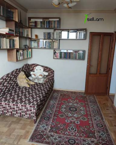 3 սենյականոց բնակարան Հալաբյան փողոցում, 87 ք.մ., 2 սանհանգույց, նախավերջին հարկ