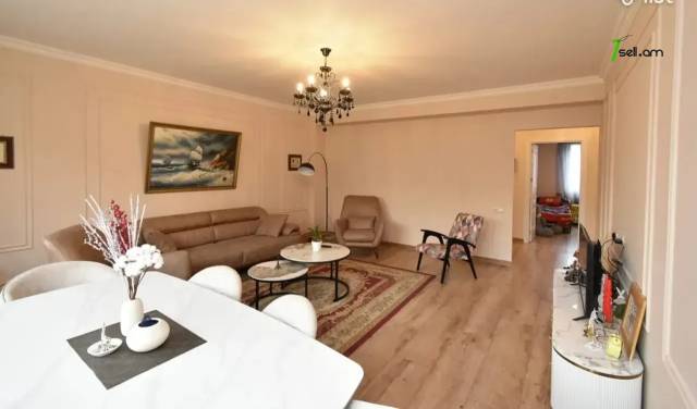 3 սենյականոց բնակարան Խաղաղ Դոնի փողոցում, 73 ք.մ., 3/9 հարկ, եվրովերանորոգված