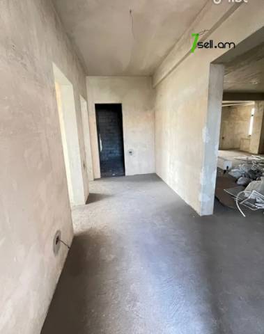 Ընդարձակ 4 սենյականոց բնակարան նորակառույց շենքում Աբովյան փողոցում, 225 քմ, 6/14 հարկ