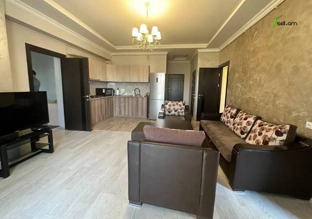 3 սենյականոց բնակարան նորակառույց շենքում Չարենցի փողոցում, 90 ք.մ., 2 սանհանգույց, բարձր առաստաղներ