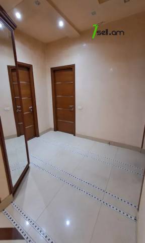 3 սենյականոց բնակարան նորակառույց շենքում Թումանյան փողոցում, 95 քմ, 4/7 հարկ, եվրովերանորոգված