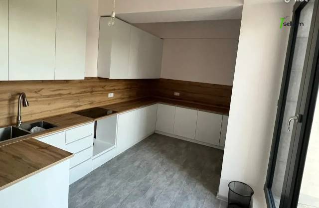 3 սենյականոց բնակարան նորակառույց շենքում Վերին Անտառային փողոցում, 90 քմ, 4/9 հարկ, 2 սանհանգույց