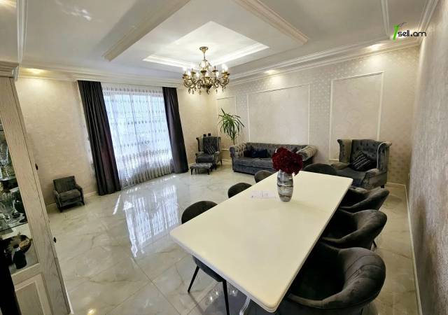 Երեք հարկանի տուն, Թումանյան թաղամաս Ավանում, 630 ք.մ., 3+ սանհանգույց, կապիտալ վերանորոգված