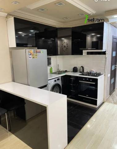 3 սենյականոց բնակարան Կոմիտասի պողոտայում, 55 ք.մ., նախավերջին հարկ, դիզայներական ոճով վերանորոգված