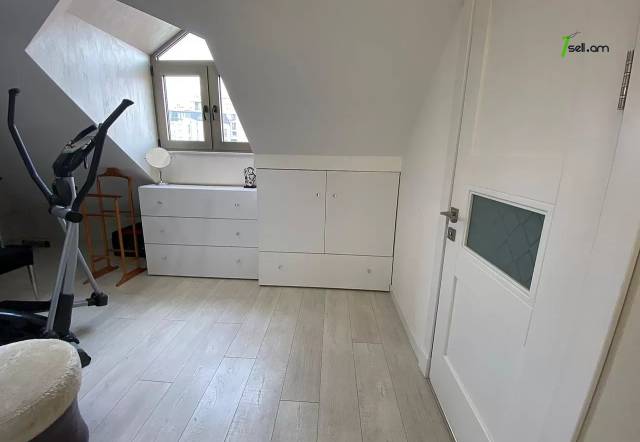 3 սենյականոց բնակարան նորակառույց շենքում Վերին Անտառային փողոցում, 147 քմ, 2 սանհանգույց