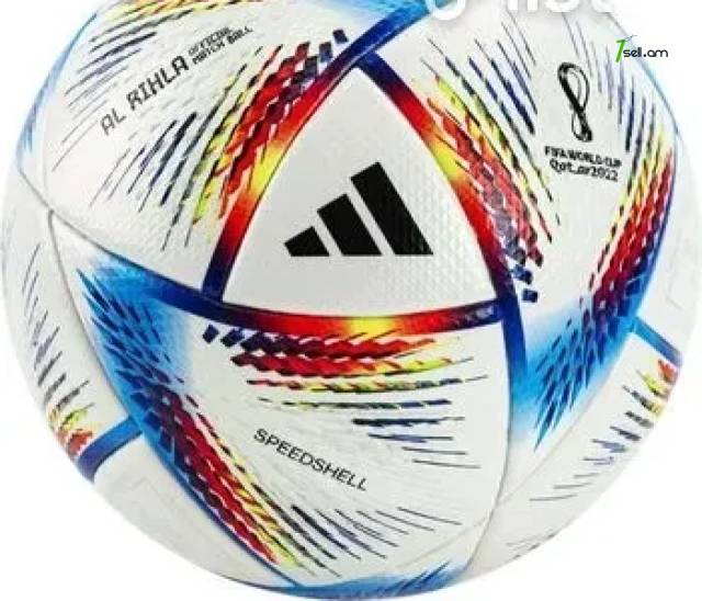 Adidas ֆուտբոլային գնդակ, Футбольный мяч Adidas