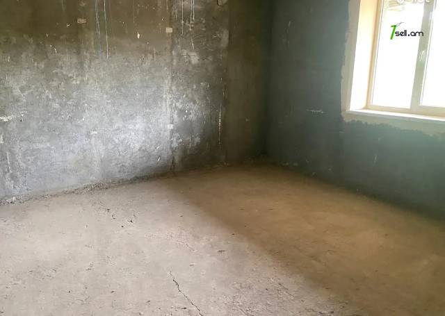 Երկու հարկանի քարե տուն 5-րդ փողոցում Ղազարավանում, 131 քմ, 2 սանհանգույց, մեծ հողամաս