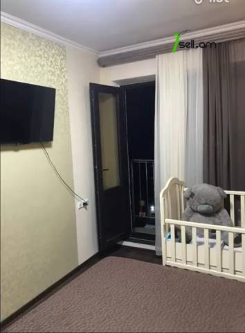 3 սենյականոց բնակարան, Դավթաշենի 2-րդ զանգված, 78 ք.մ., նախավերջին հարկ