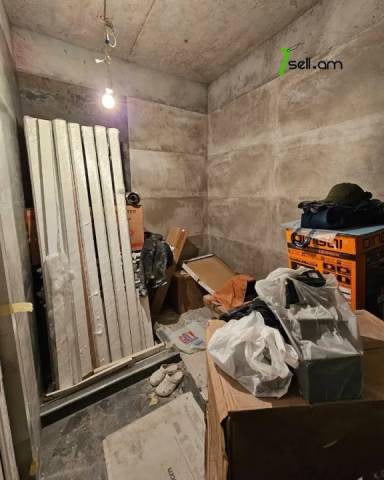 6 սենյականոց բնակարան նորակառույց շենքում Սարի Թաղ 7-րդ փողոցում, 191 ք.մ., 3+ սանհանգույց