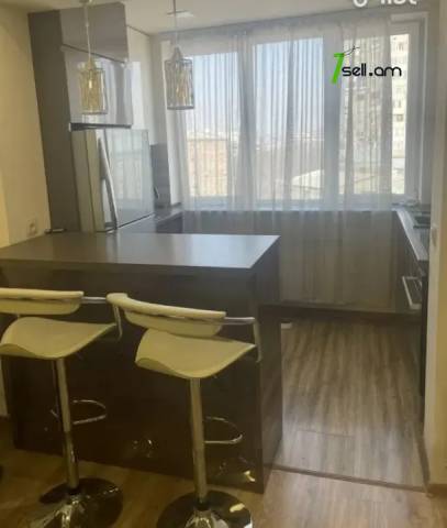 2 սենյականոց բնակարան Նանսենի փողոցում, 51 քմ, կապիտալ վերանորոգված