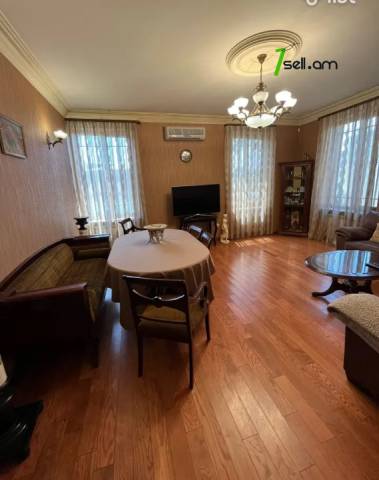 3 սենյականոց բնակարան նորակառույց շենքում Անտառային փողոցում, 116 ք.մ., բարձր առաստաղներ, 1/5 հարկ