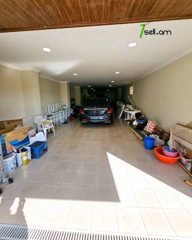 Երկու հարկանի տուն Բագրևանդի 20-րդ փողոցում Նոր Նորքում, 1830 ք.մ., 3+ սանհանգույց