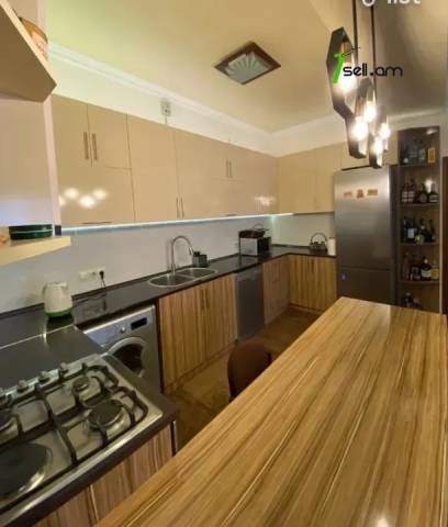 3 սենյականոց բնակարան նորակառույց շենքում Վերին Անտառային փողոցում, 100 ք.մ., 3/8 հարկ