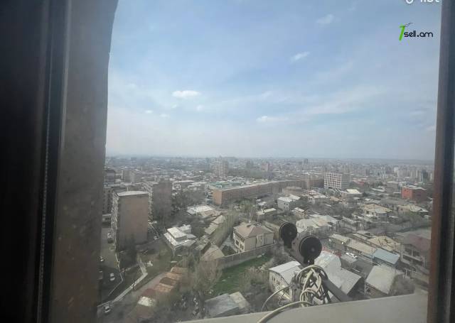 3 սենյականոց բնակարան նորակառույց շենքում Մամիկոնյանց փողոցում, 75 քմ, նախավերջին հարկ