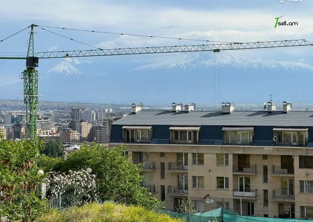 Հողատարածք բնակելի շինությունների համար Վերին Անտառային փողոցում կենտրոնում, 1164 քմ