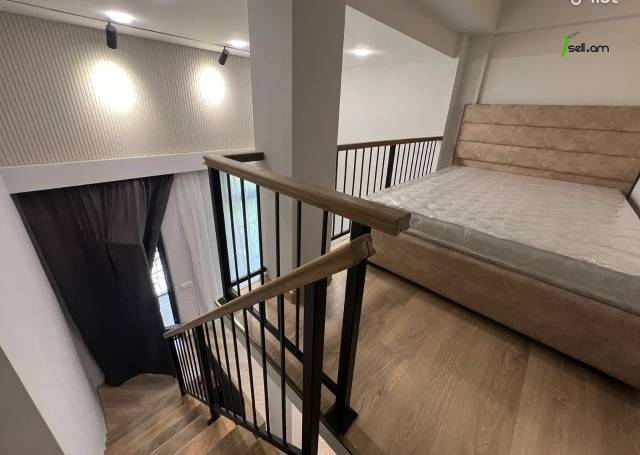 2 սենյականոց բնակարան Նալբանդյան փողոցում, 42 քմ, նախավերջին հարկ, բարձր առաստաղներ