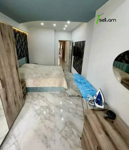 3 սենյականոց բնակարան Եզնիկ Կողբացու փողոցում, 75 ք.մ., 5/9 հարկ, եվրովերանորոգված