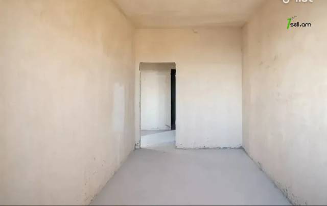 4 սենյականոց բնակարան նորակառույց շենքում Ադոնցի փողոցում, 95 քմ, 2 սանհանգույց, բարձր առաստաղներ