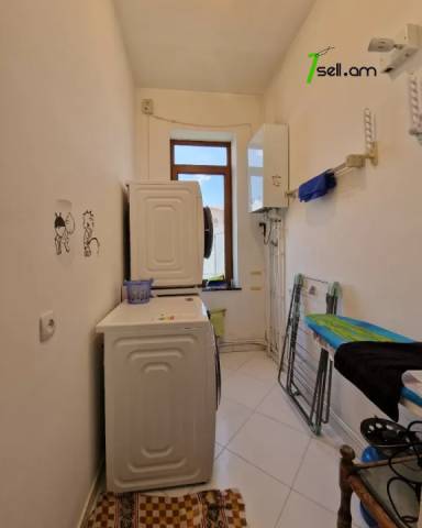 Երկու հարկանի քարե տուն Բագրևանդի 23-րդ փողոցում Նոր Նորքում, 800 ք.մ., 3+ սանհանգույց