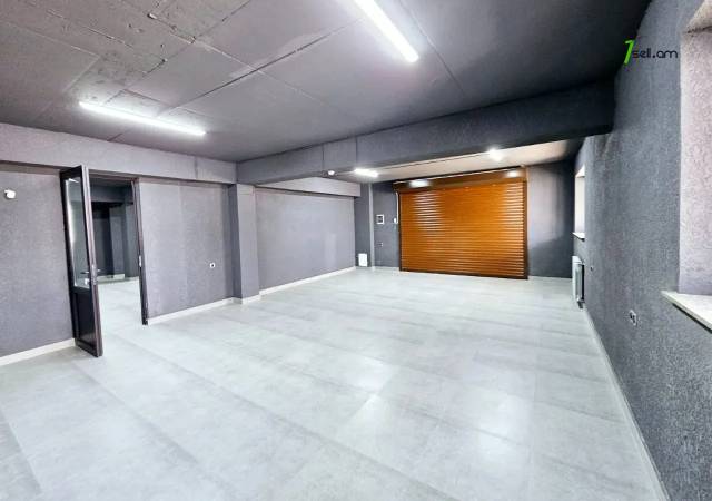 Երեք հարկանի քարե տուն, Դուրյան թաղամաս Ավանում, 800 ք.մ., 3+ սանհանգույց