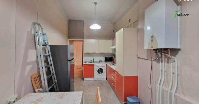 1 սենյականոց բնակարան Կիևյան փողոցում, 47 քմ, նախավերջին հարկ, բարձր առաստաղներ
