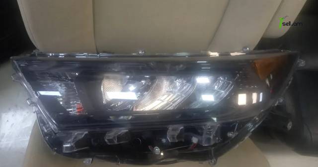 Toyota RAV4 ռասկուլաչիտ