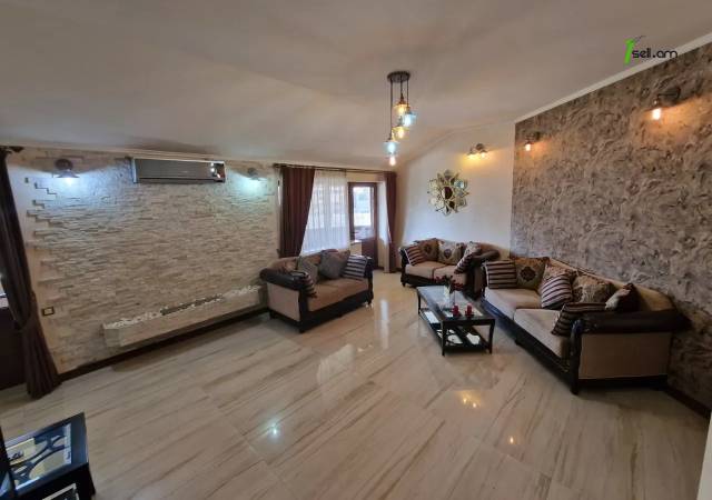 Ընդարձակ 5 սենյականոց բնակարան նորակառույց շենքում Վերին Անտառային փողոցում, 330 ք.մ.