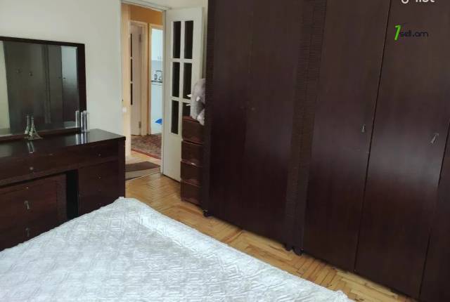 4 սենյականոց բնակարան Գուսան Շերամի փողոցում, 87 ք.մ., 3/9 հարկ, կոսմետիկ վերանորոգում