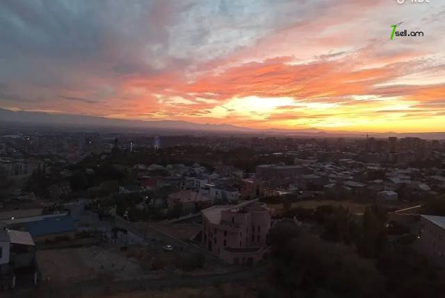 2 սենյականոց բնակարան նորակառույց շենքում Քանաքեռ Զեյթունում, 60 ք.մ., բարձր առաստաղներ, 10/16 հարկ