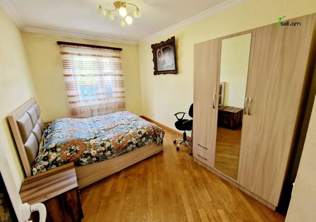 Երկու հարկանի քարե տուն Միչուրինի փողոցում Էրեբունիում, 380 ք.մ., 3+ սանհանգույց, եվրովերանորոգված