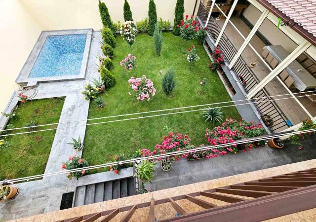 Երեք հարկանի քարե տուն, Նոյ թաղամաս Մալաթիա Սեբաստիայում, 1200 ք.մ., 3+ սանհանգույց